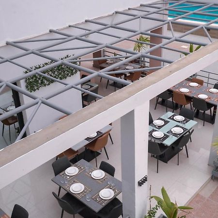 Dialali Hotel Нуакшот Екстериор снимка