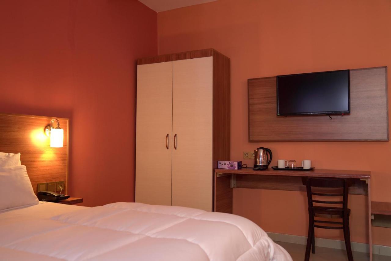 Dialali Hotel Нуакшот Екстериор снимка