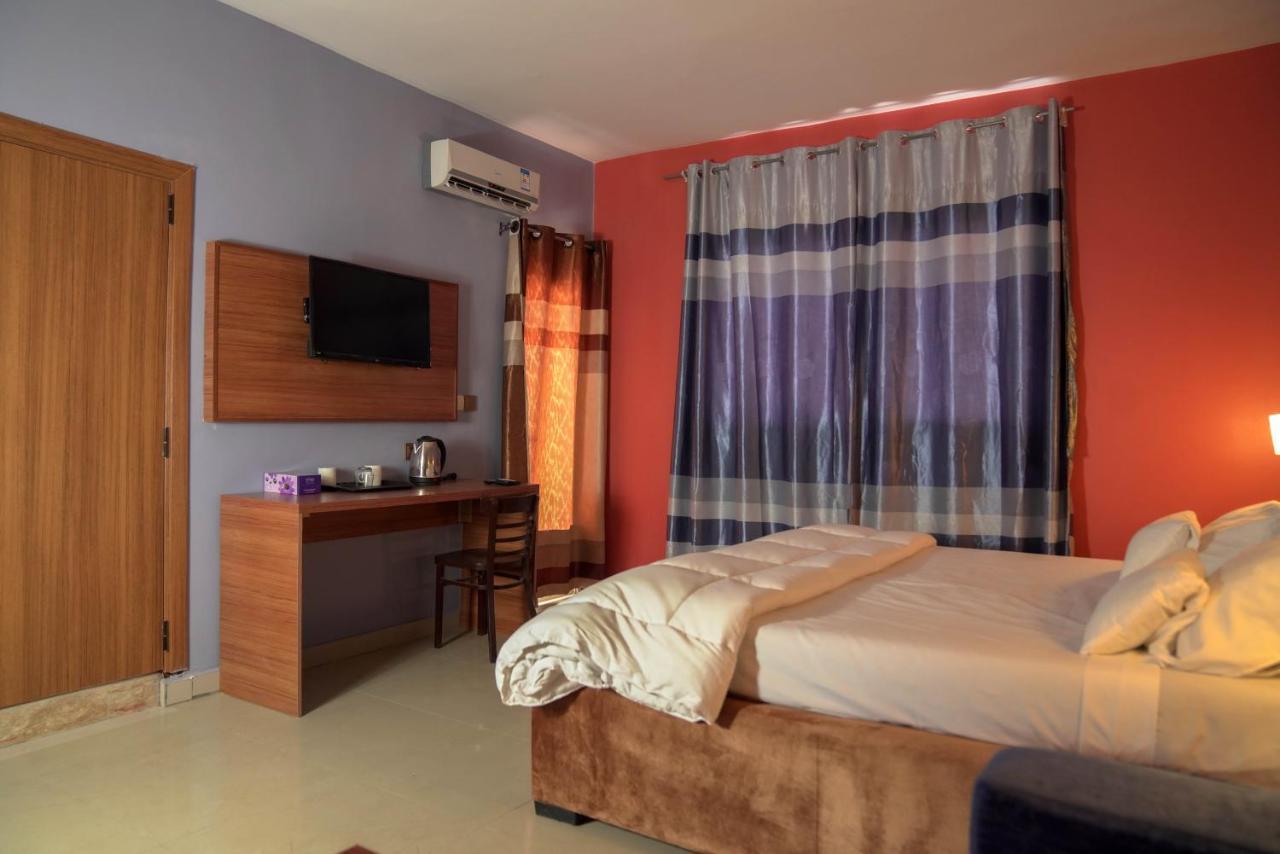 Dialali Hotel Нуакшот Екстериор снимка