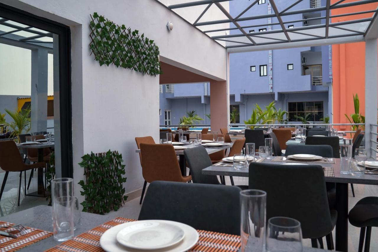 Dialali Hotel Нуакшот Екстериор снимка