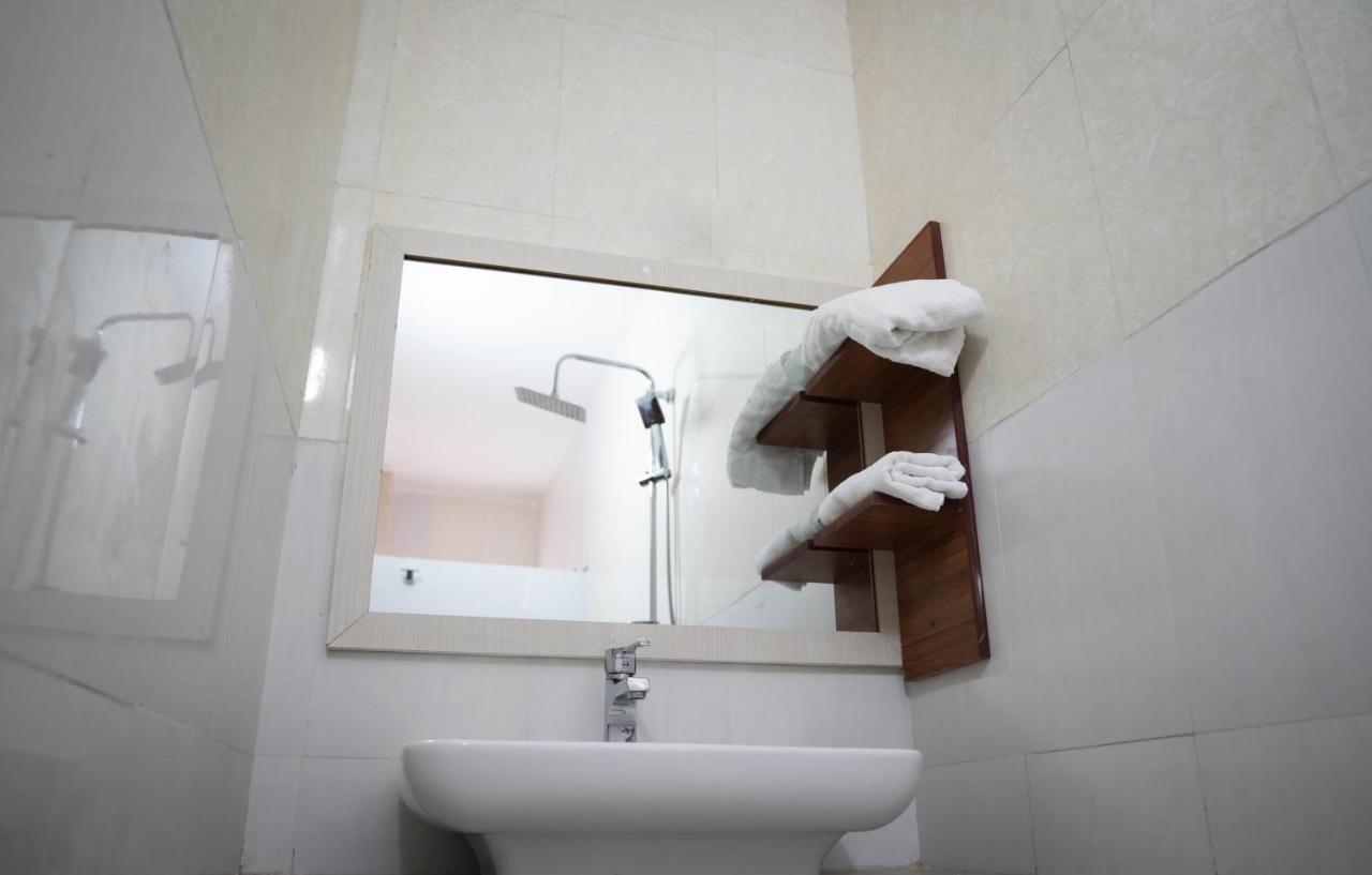 Dialali Hotel Нуакшот Екстериор снимка